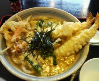 �͂ݏo�Ă���