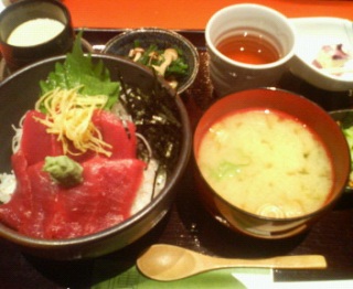 �����̒��H